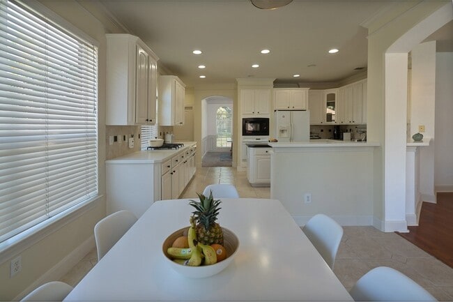 Photo - 5103 Mariner's Harbor