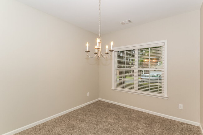 Photo - 34 Cliffhaven Cir