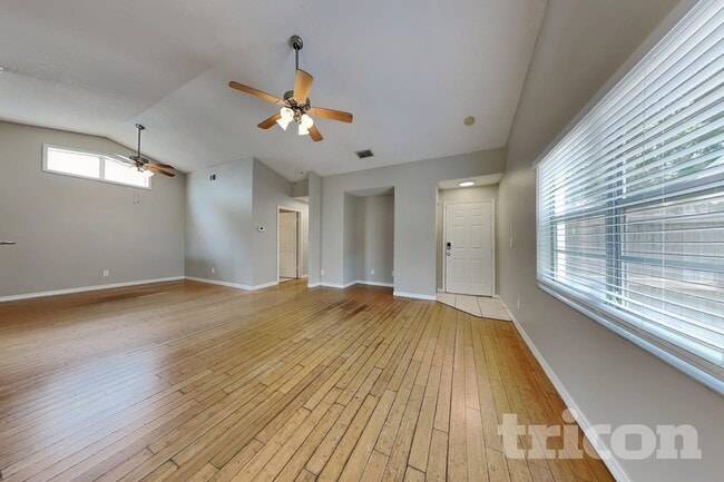 Photo - 13344 Laraway Dr