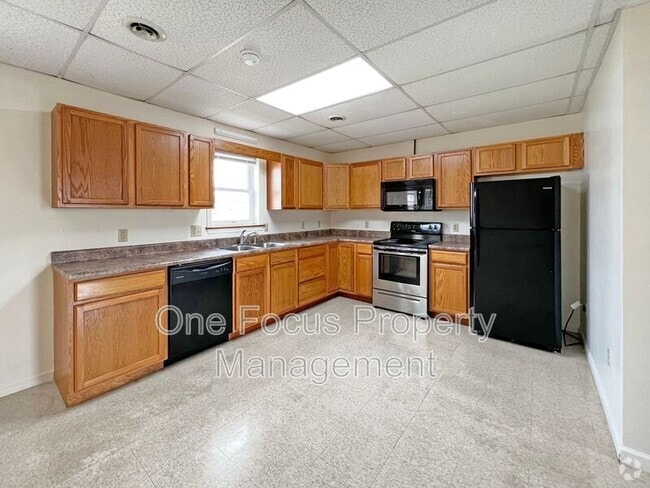 Building Photo - 214 Third Avenue Rental