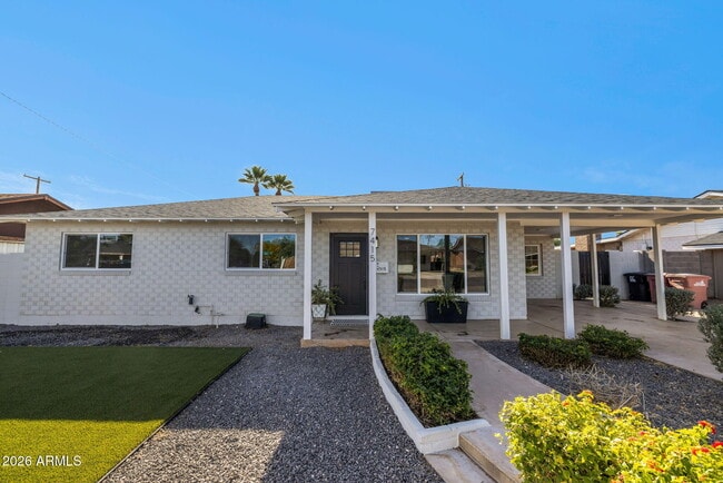 Photo - 7415 E Holly St