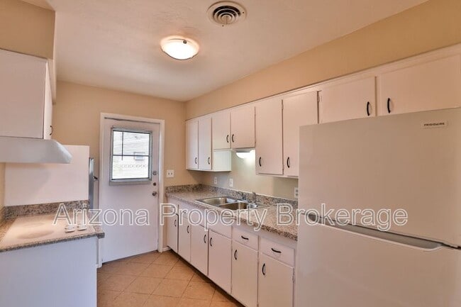Building Photo - 2110 S Granada Dr Unit C Rental