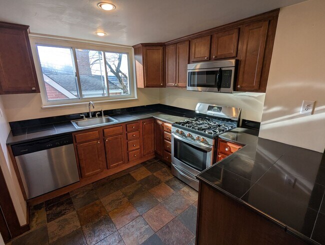 Photo - 4 Bedroom, 2 Bathroom Single Family Home (Mt. Washington)