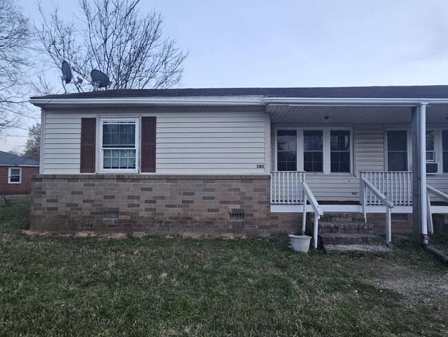 Building Photo - 101 Sibbie Ct