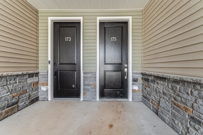 Photo - 175 Jasmine Dr