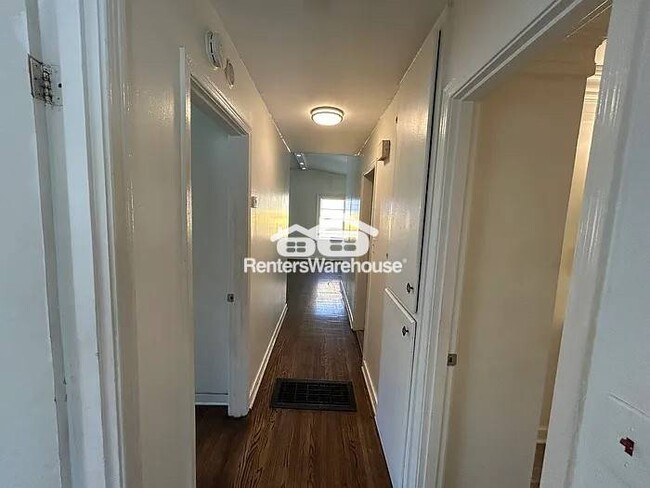 Photo - 4236 39th Ave N