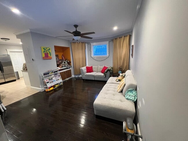 Photo - 21 Edmands St