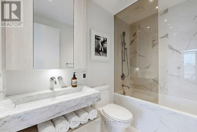 Photo - 11 Yorkville Ave Unit 3602