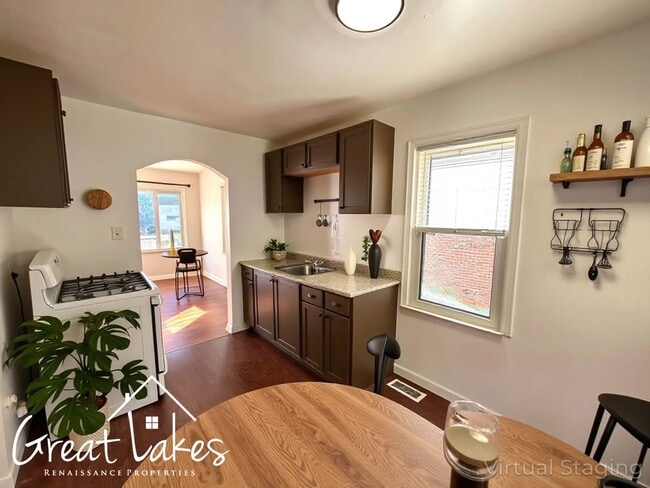 Photo - Beautiful 3 Bedroom 1 Bathroom now availab...