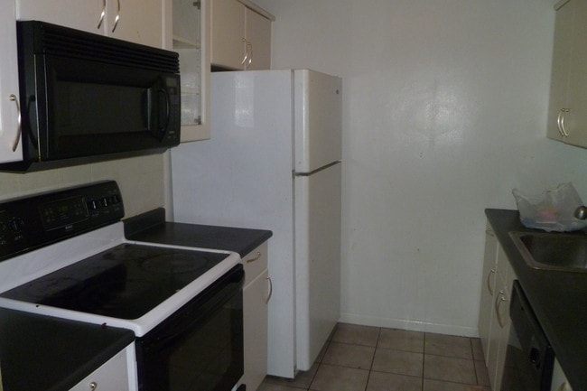 Photo - 73 Charlesbank Rd Unit 202AZ