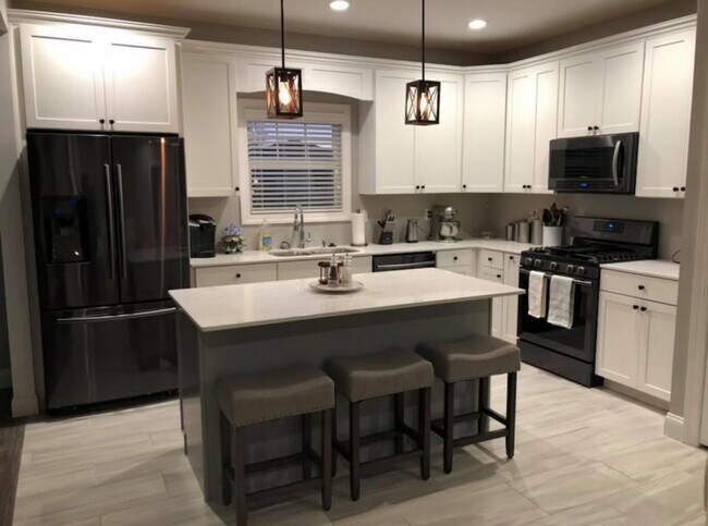 Photo - 147 Morris Ct