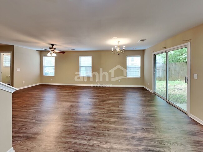 Photo - 132 Nacoochee Way