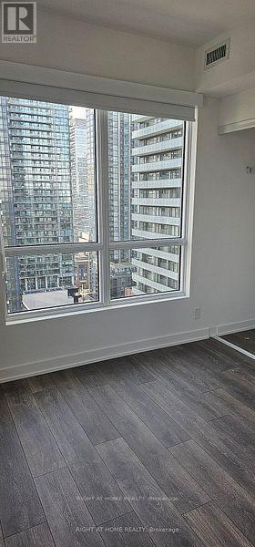 Photo - 108 Peter St Unit 1702