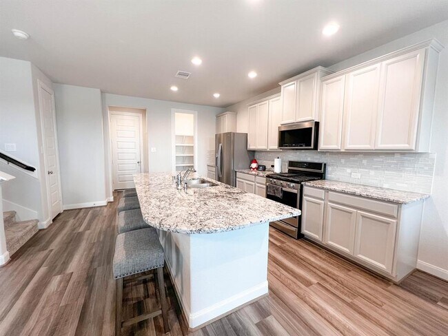 Photo - 9812 Magnolia Village Ln