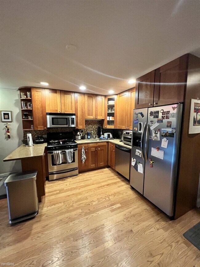 Photo - 2 br, 2 bath Condo - 2036 N Larrabee St