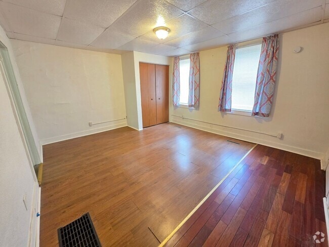 Building Photo - 70 Love St Unit #A Rental