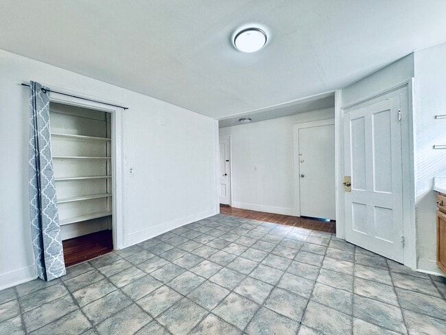 Photo - 175 Bradley St Unidad 175-1