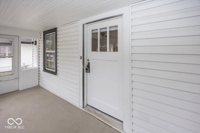 Photo - 6144 Winthrop Ave