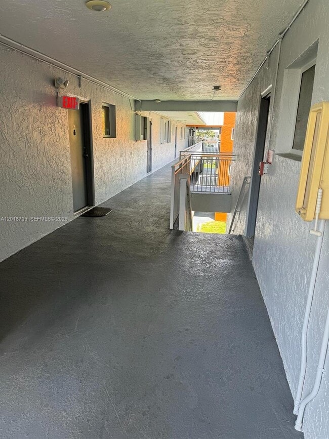 Photo - 11307 SW 200th St Unidad 310-B