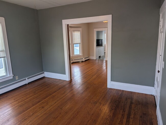 Photo - 1107-1109 Monroe Ave Duplex Unidad 1107 Monroe Ave, Upper