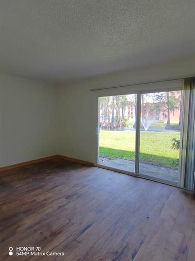 Photo - Welcome to Tampa Racquet Club – Where Comfort Meets Convenience!