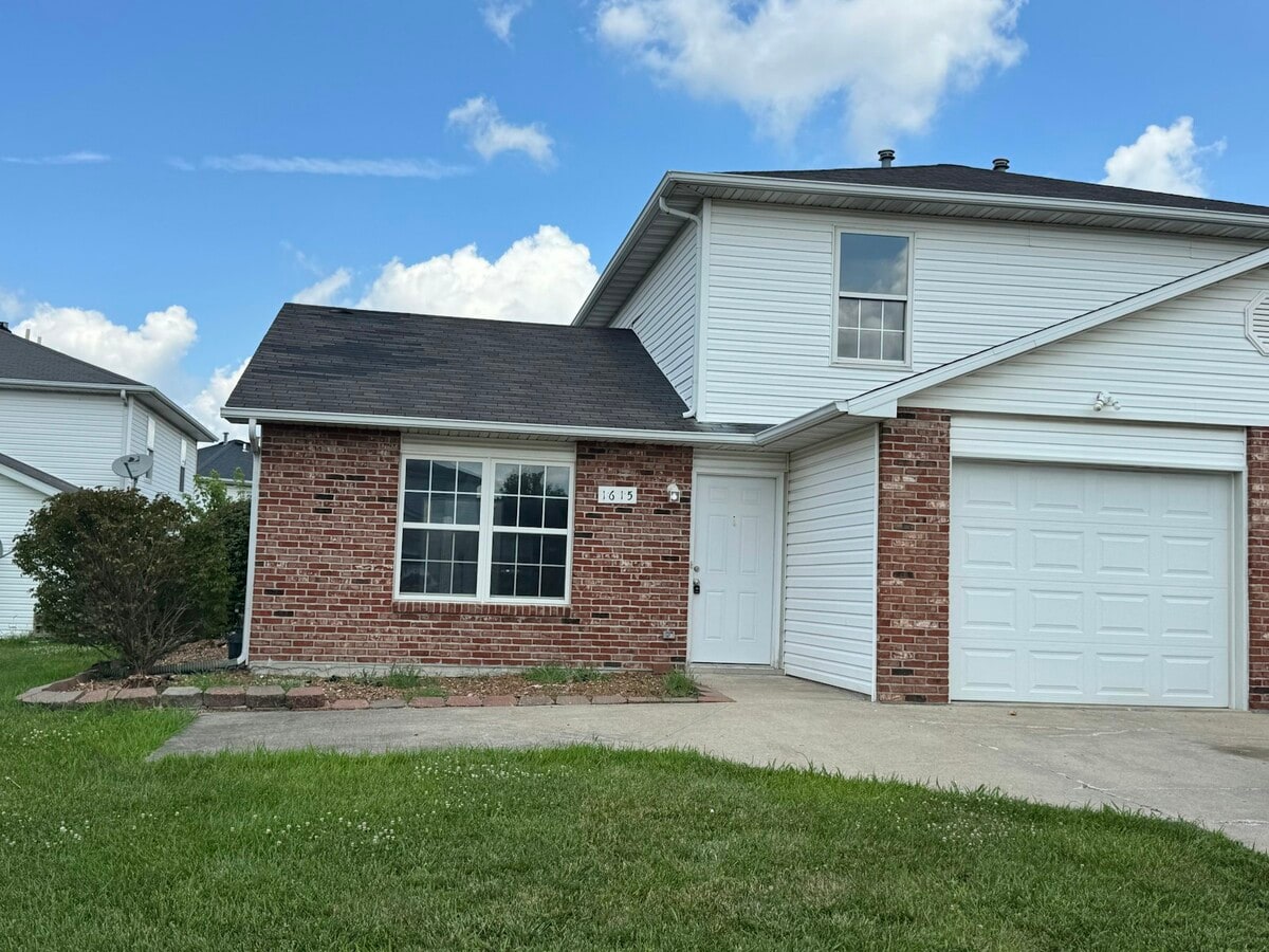Photo - 1615 High Quest Cir
