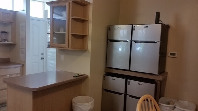 Photo - 797 N Fairfield Rd