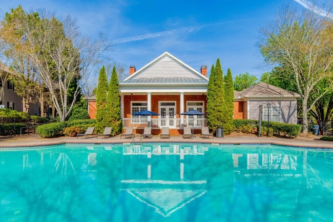 Building Photo - Veranda Knolls