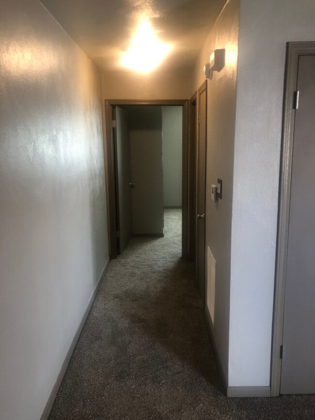 Photo - 205 E Dunklin St