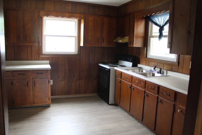 Photo - 202 Mountain View Dr