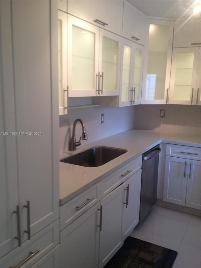 Photo - 6855 Edgewater Dr Unit 3DN