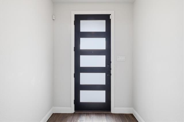 Photo - 8053 Monks Cap St