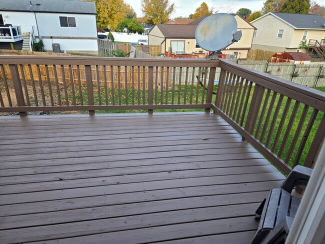 Photo - 554 Logan St