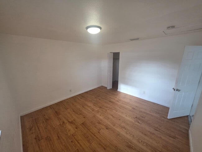 Photo - 3103 NW 3rd Ave