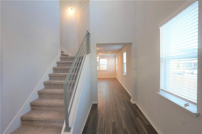 12110 Tolson Dr