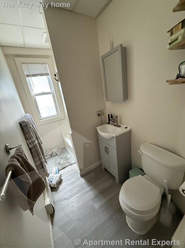 Photo - 61 Webster Ave Unit #2L