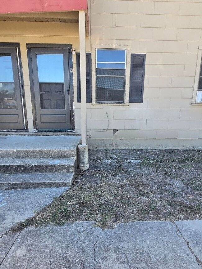 Photo - 1217 N 8th St Apartment Unit C