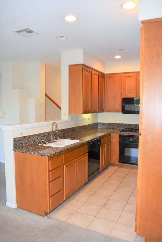 Photo - 3 Bedroom 2.5 Bath Townhome in Gated Community of Courtyards at Escala- Mission Valley