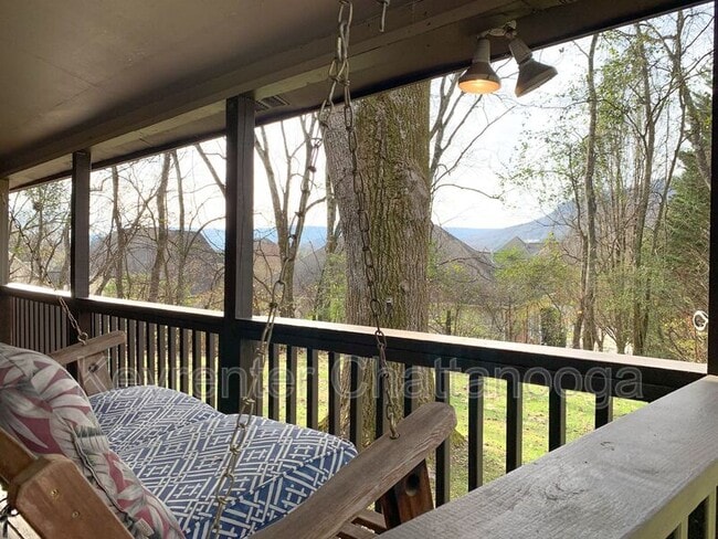 Photo - 1023 N Runyan Dr