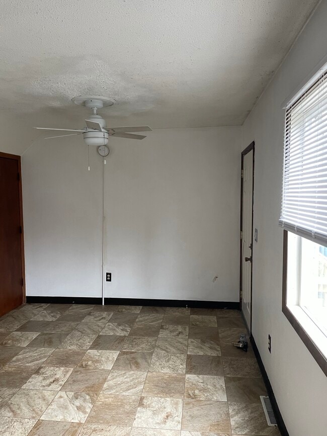 Photo - 3001 7th St N