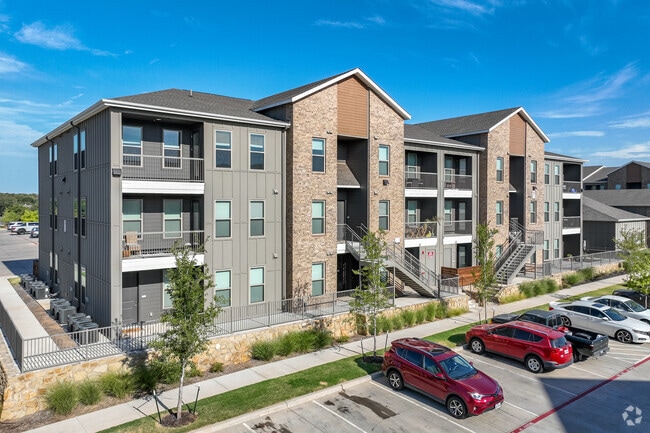 Building Photo - Alta Landing