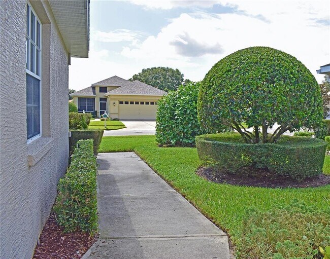14499 Tamarind Loop