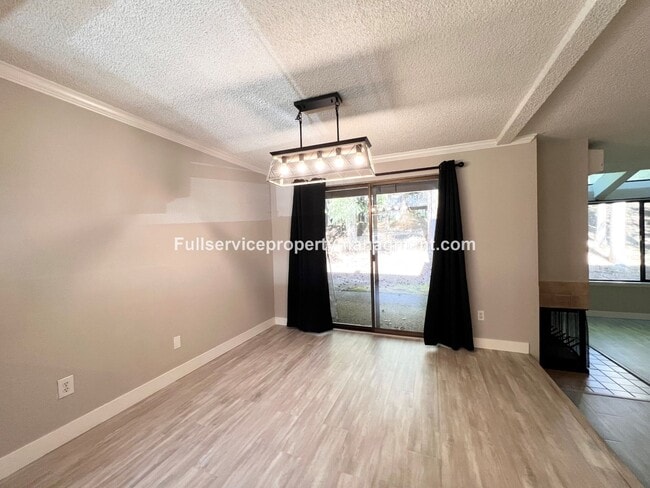 Photo - 4135 145th Ave NE