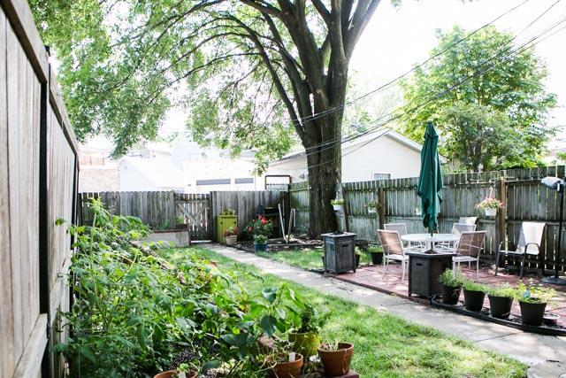 Photo - 1665 W Wrightwood Ave Unit Garden