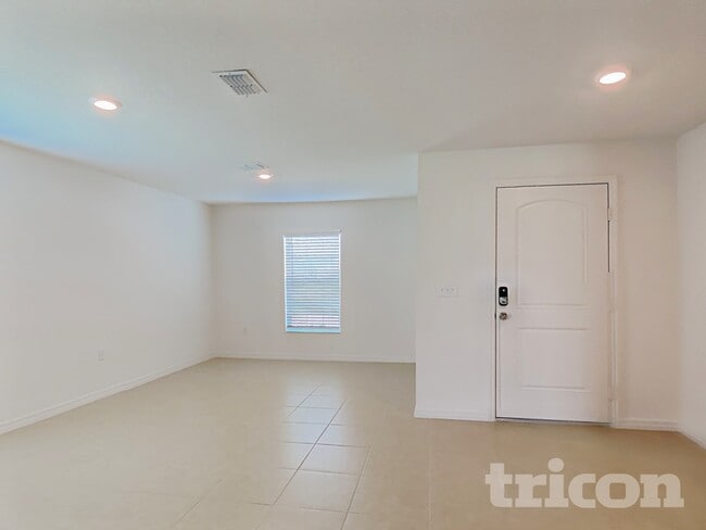 Photo - 1656 Luft Ln