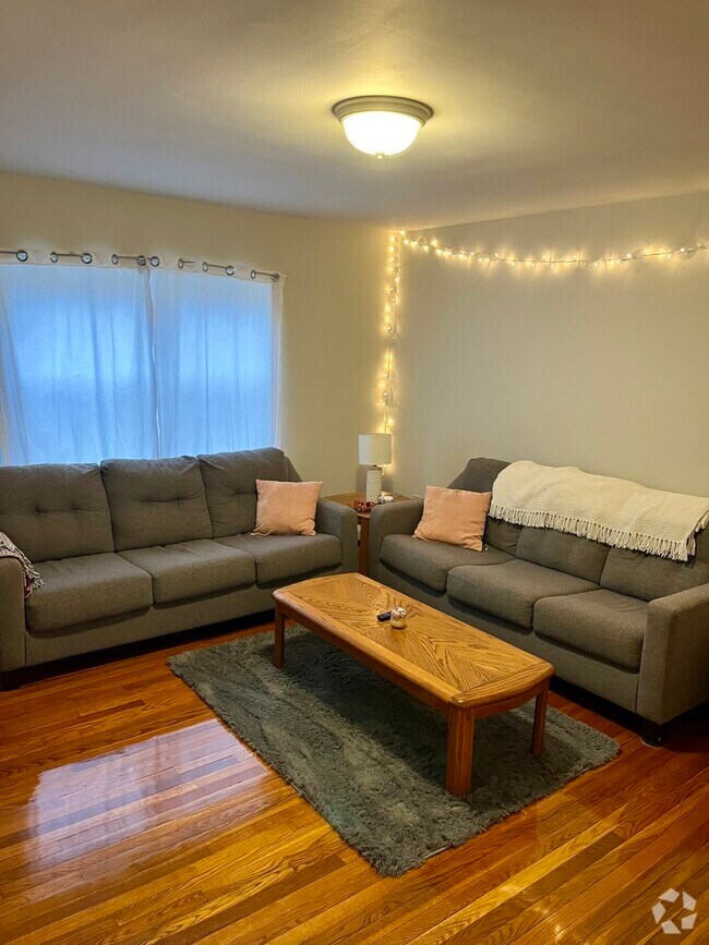 Building Photo - 87 Gardner St Unit 41 Rental