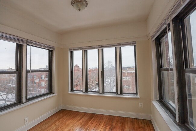 Photo - 7455 N Greenview Ave Unit 3