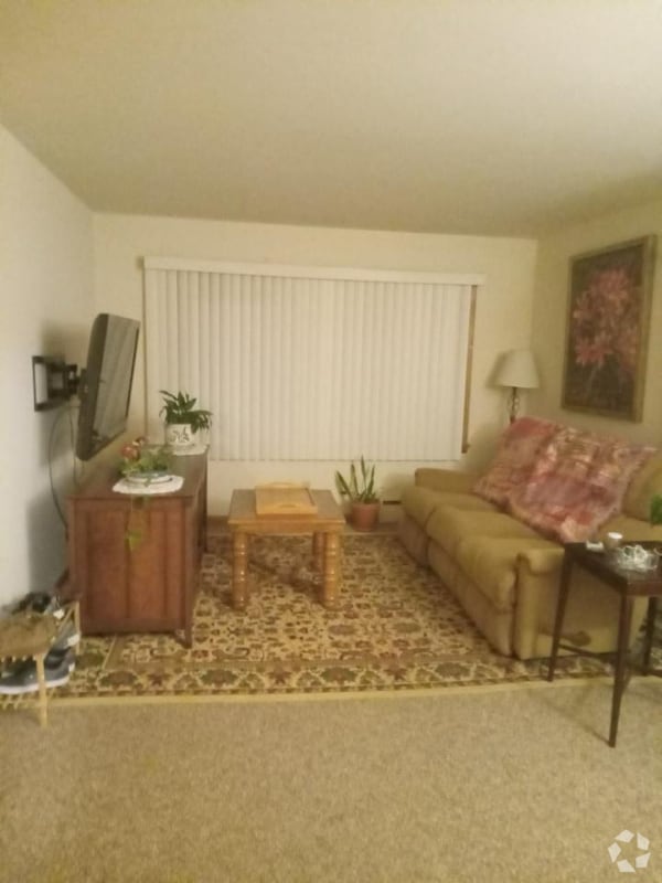 Building Photo - 2401 Brentwood Pkwy Rental