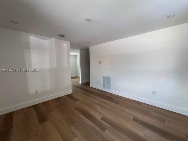 Photo - 1239 SW 22nd Ave