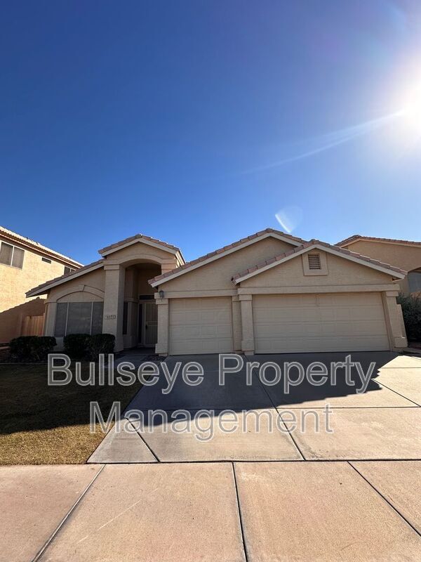 Building Photo - 16031 S 13th Pl
